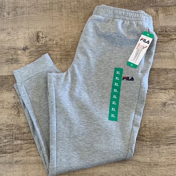 NWT ~ FILA  Jogger Sweatpants Zip Pockets  Heather Gray - Picture 1 of 8